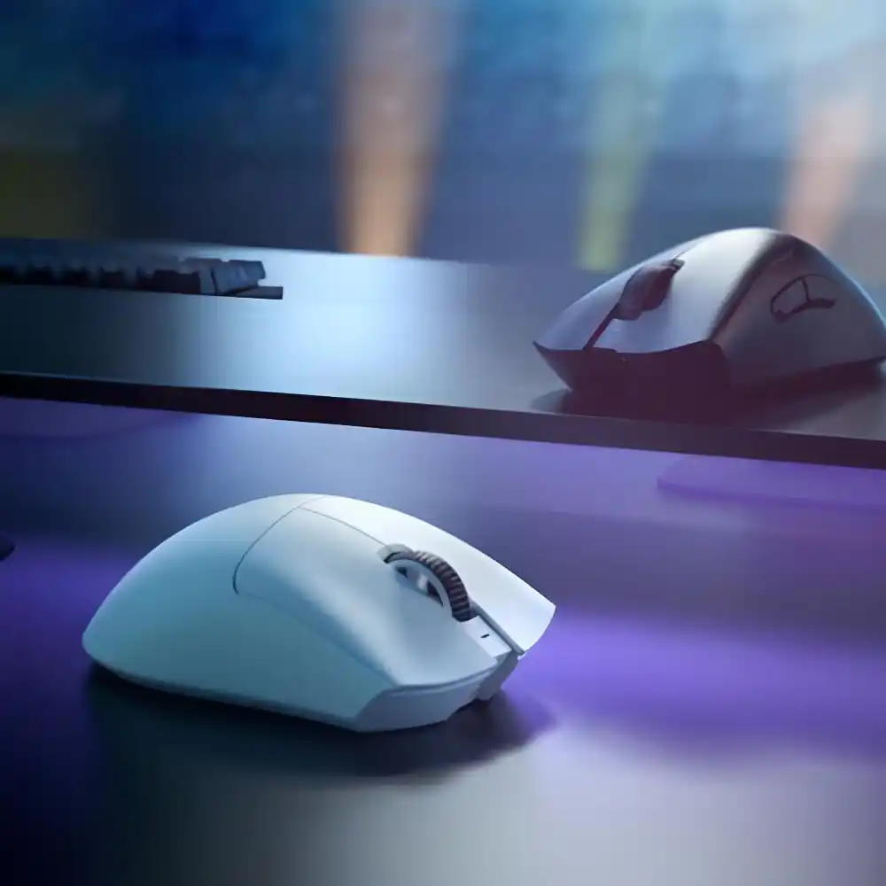 Bezicni-mis-RAZER-DeathAdder-V3-Pro-bela-30000-DPi-RZ01-04630200-R3G1-1-1