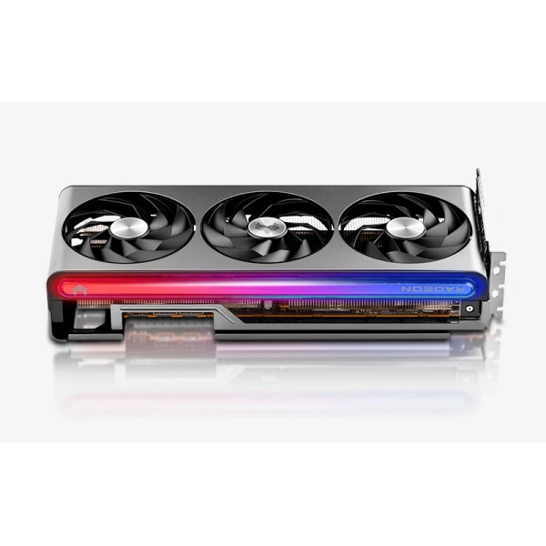 SVGA-Sapphire-Radeon-RX-7800XT-Nitro-16GB-GDDR6-256bit-ARGB-strip-11330-01-20G-2-1